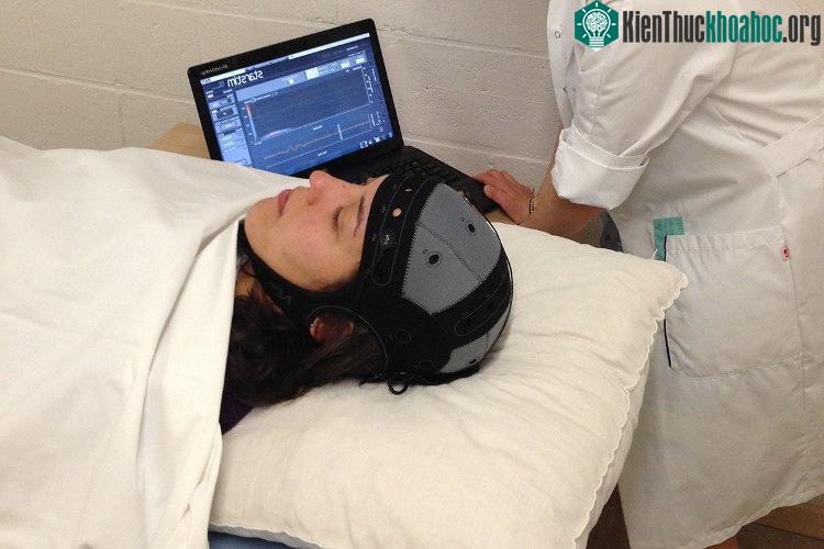 Kích thích xuyên sọ bằng dòng điện một chiều (tDCS) sẽ giúp các bệnh nhân "trở lại".