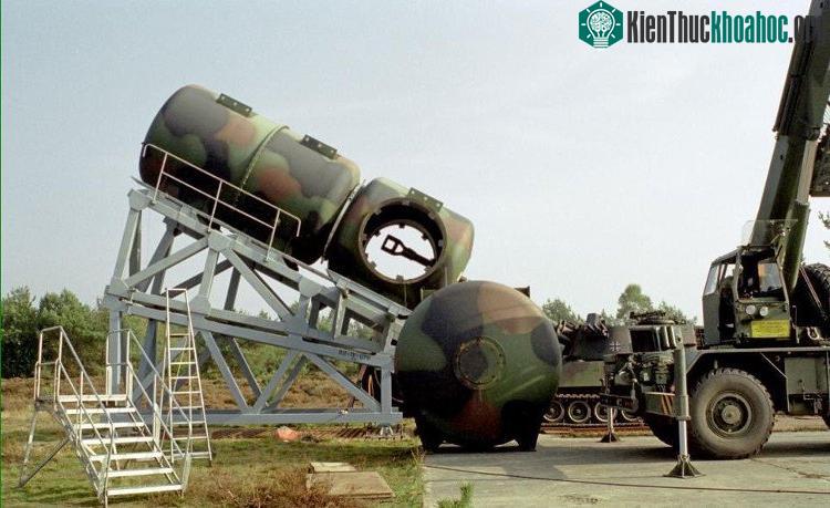 Đây là bộ phận giảm âm được gắn trên pháo tự hành M109.
