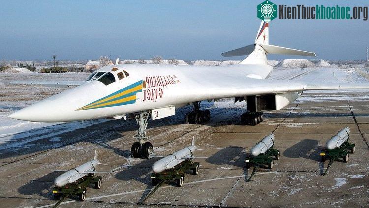 Tên lửa Kh-55 được thiết kế để phóng từ máy bay ném bom chiến lược của Không quân Nga.