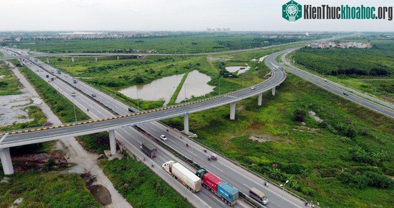 Dự án bao gồm gói thầu số 1 mở rộng quốc lộ 5 qua nút mặt đường rộng 60m