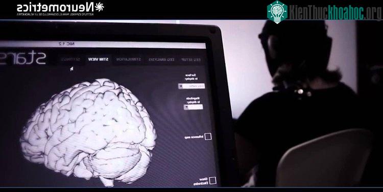 tDCS có tác dụng tăng cường giao tiếp giữa các khu vực khác nhau của não bộ.