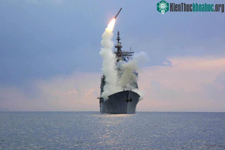 BGM-109 Tomahawk là loại tên lửa hành trình tấn công mặt đất đáng sợ nhất thế giới hiện nay.