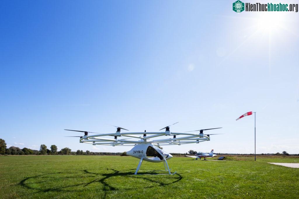 Volocopter 2X có thể đạt vận tốc tối đa 100km/h trong một khoảng thời gian giới hạn.