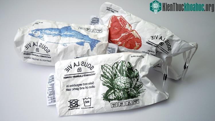 Các túi Sous La Vie với những món ăn tiện lợi.