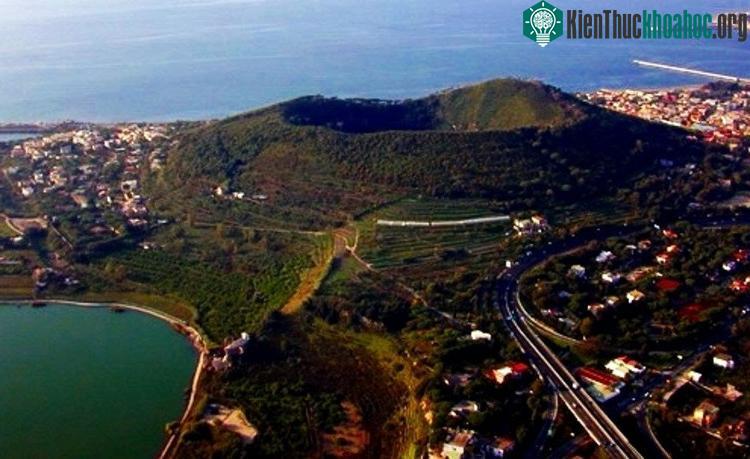 Theo các chuyên gia, mức năng lượng ở đây đang tích tụ và sắp đạt đến giai đoạn bùng nổ.