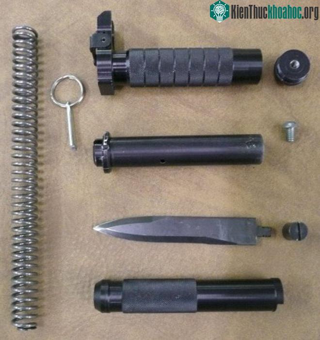 Ballistic Knife đã bị cấm tại Mỹ, xứ sở mà ai cũng có thể mua súng từ năm 1986.