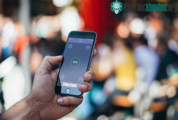 Hệ thống Follow me cho phép định vị chủ nhân mọi lúc mọi nơi.