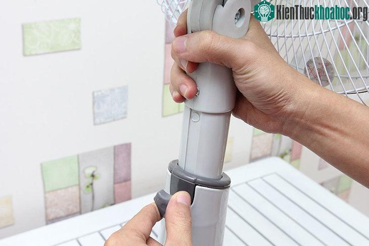 Quạt quá cao rất dễ bị rung lắc.