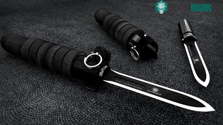 Lực lượng đặc nhiệm Spetsnaz của Nga lại rất thích sử dụng loại dao này.