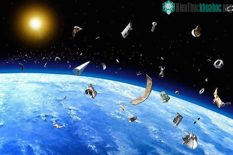Những mảnh vỡ này gây thiệt hại nghiêm trọng cho Trạm không gian Quốc tế.