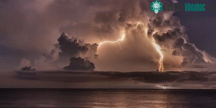Catatumbo là nơi ghi nhận số lượng và tần suất sét đánh nhiều nhất trên thế giới.
