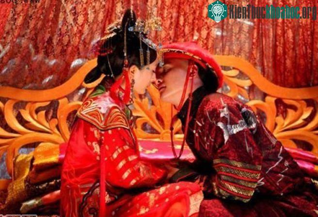 Thời cổ đại và phong kiến, hoàng đế là tượng trưng cho quyền uy, quyền lực, vậy đêm động phòng của hoàng đế có gì khác biệt với người thường? Xem thêm tại đây
