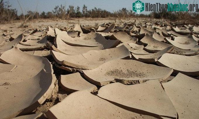 Lòng chảo Danakil là nơi nóng nhất, khô nhất và thấp nhất hành tinh.