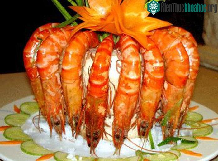 Không nên kết hợp món tôm biển với những thứ có vitamin C. (Ảnh minh họa).