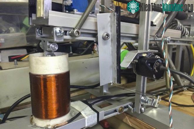 Hệ thống sạc này cho phép những thiết bị điện nhỏ có thể chạy vĩnh viễn mà không cần thay pin.