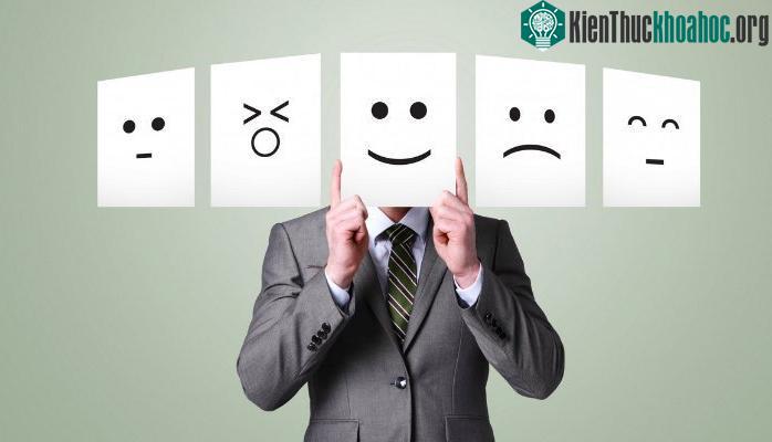 Sự thật sẽ không thay đổi ngay cả khi bạn niệm thần chú tích cực cả đời.