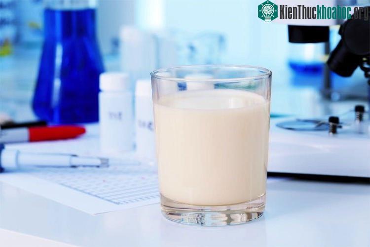 Một phần chất béo của sữa bị ô xy hóa trong quá trình này.