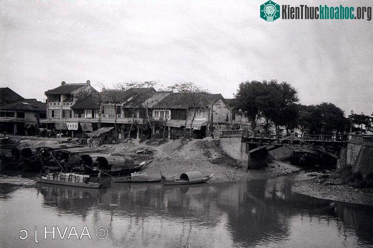 Một hình ảnh khác với cùng góc chụp, 1904.