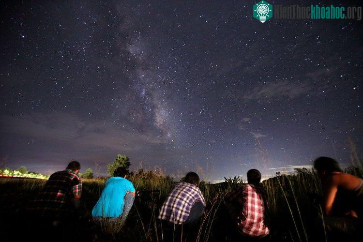 Một điểm tối ở Bắc bán cầu hứa hẹn là vị trí lý tưởng để ngắm sao băng.