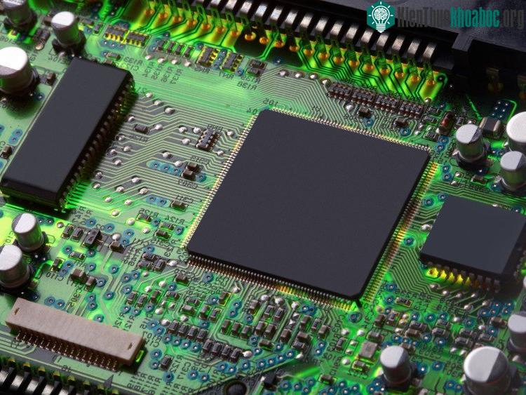 Bộ nhớ flash có mặt trên rất nhiều biến thể thiết bị nhớ.