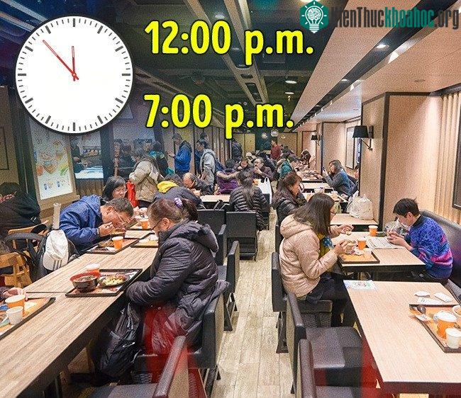 6h sáng - 8h tối là khoảng thời gian hoàn hảo nhất.