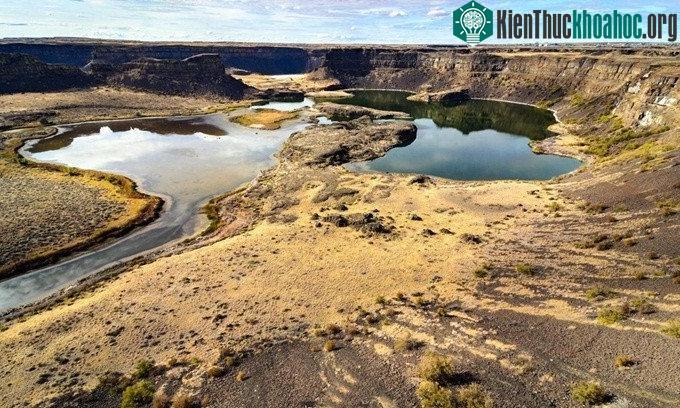 Hồ Missoula có lượng nước bằng nửa hồ Michigan ngày nay.