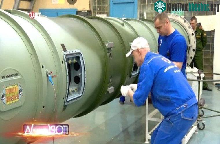 Các dòng sản phẩm chủ lực của Avangard hiện tại vẫn là đạn tên lửa dành cho các tổ hợp S-300 và S-400