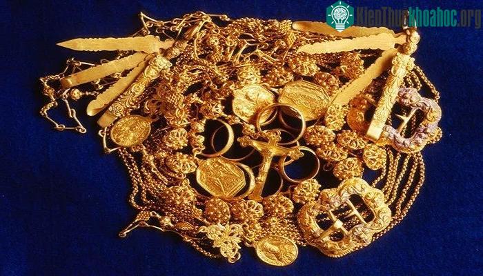 Từ khi phát hiện, số kho báu được khai thác có tổng giá trị lên tới 450 triệu USD (10,2 nghìn tỷ đồng).