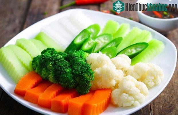 Với lượng chất béo nạp vào ít hơn đáng kể, dĩ nhiên người châu Á nhỏ con hơn.