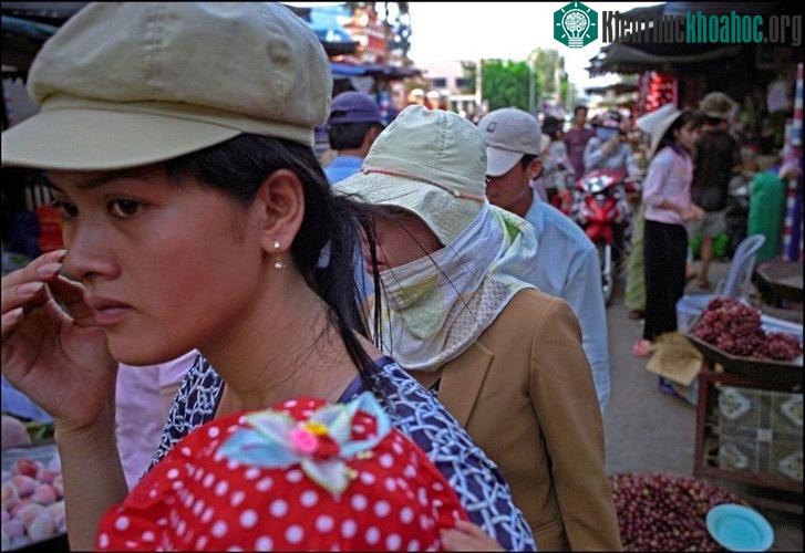 Bên ngoài chợ Châu Đốc.