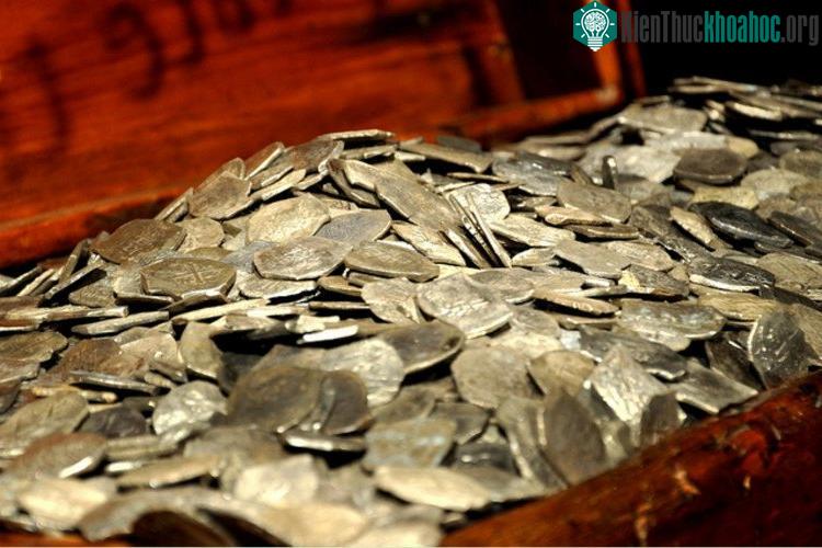 Whydah chở số kho báu cướp được từ 53 tàu trước khi chìm.