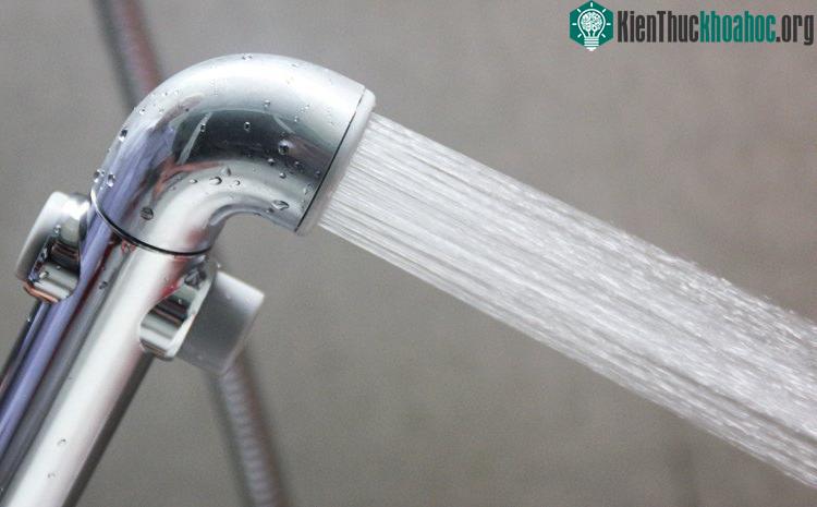 Dù sau này đã có vòi xịt, người Mỹ vẫn kỳ thị nó.