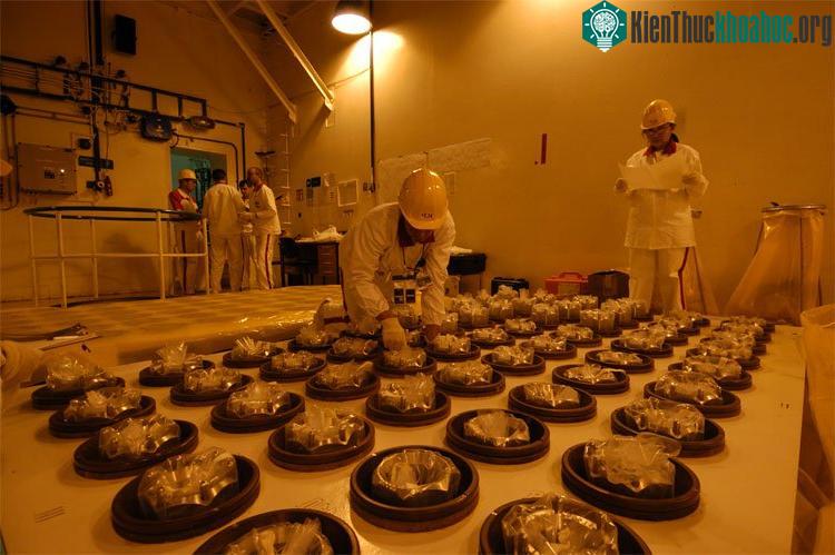 Hiện có hàng ngàn nơi chứa nguyên liệu phóng xạ.