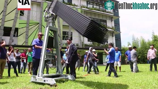 Chiếc Smartlower POP đầu tiên được lắp tại De La Salle Lipa.