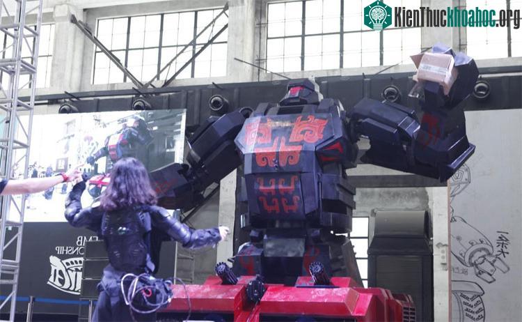 Robot Yamantaka. (Ảnh: FMB).
