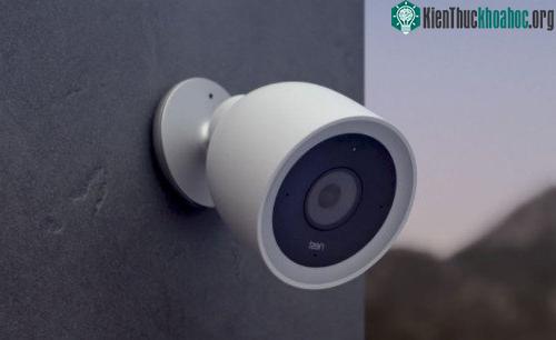 Nest Cam IQ.