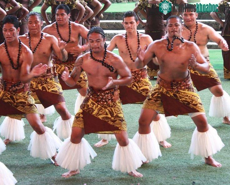 Để không bị quy kết là phạm tội, một số ông chồng ở Samoa đã xăm ngày sinh của vợ lên cánh tay.