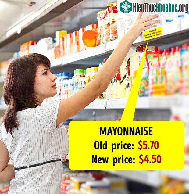 Nếu mua hàng thường xuyên, bạn nên nắm được giá cả để không bị "lửa" bởi những chiêu bài khuyến mại.