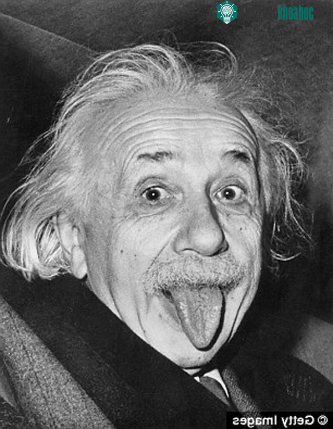 Albert Einstein (IQ: 160-225)
