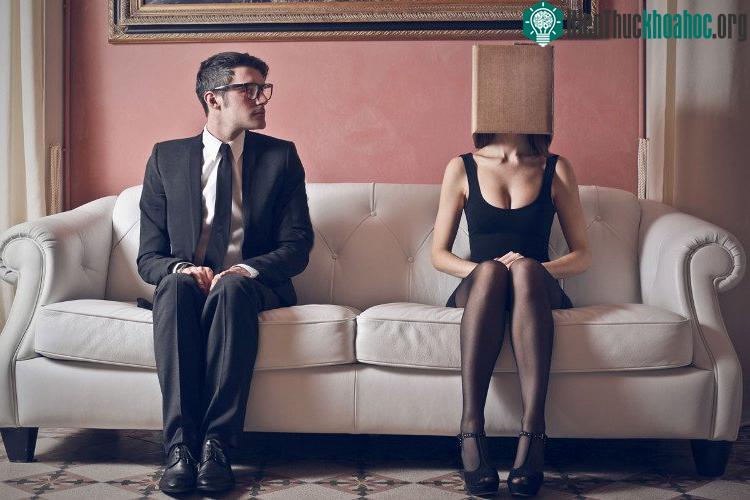 Dù bạn đang là một người hướng nội hay hướng ngoại, đầu tiên hãy chấp nhận bản thân bạn đã.