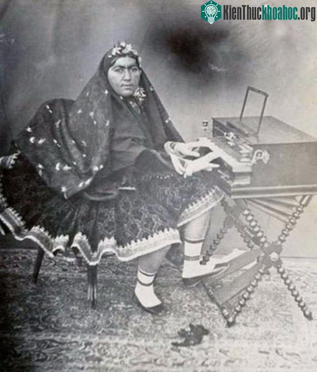 Anis al-Doleh - tuyệt sắc giai nhân của Shah Nasser.