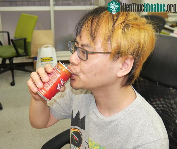 Giới IT ở Nhật tỏ ra khá thích thú với hương vị Coca-Cola mới này.