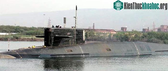 Tàu ngầm INS Arihant khi mới hạ thủy. (Ảnh: NDTV).