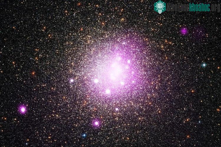 Ngôi sao bị xé thành từng mảnh do trọng lực của hố đen. (Ảnh: NASA).