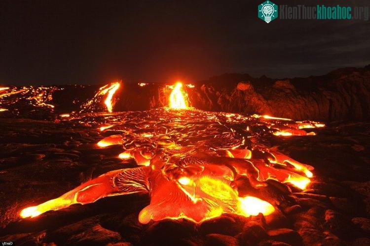Nhiệt độ của nham thạch nóng chảy có một giới hạn nhất định.