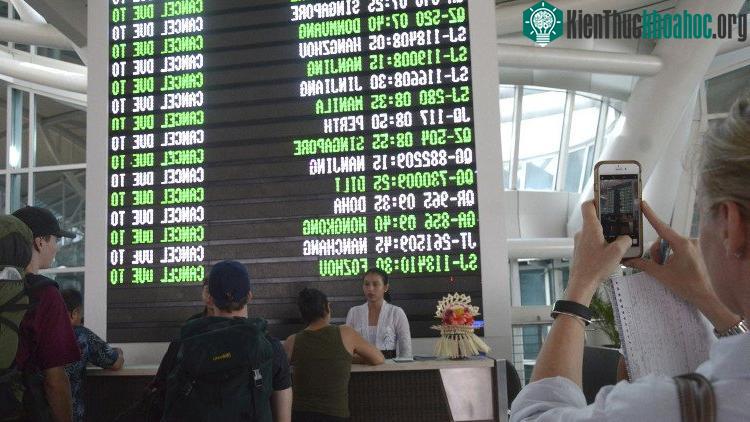 Các nhà chức trách đang lo ngại về việc một vụ phun trào tiếp theo sắp xảy ra. (Ảnh: News).