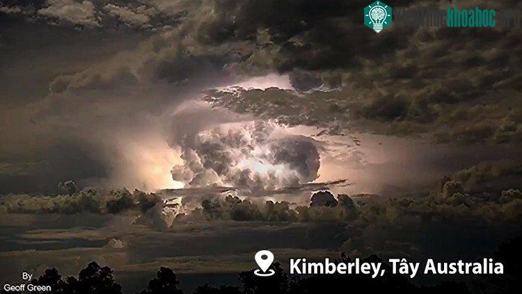 Bão điện ở Kimberley.