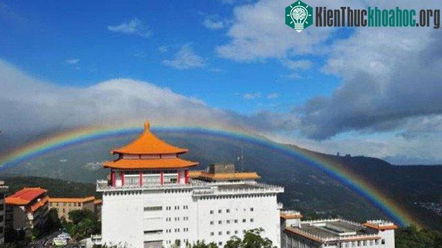 http://img.khoahoc.tv/photos/image/2017/12/06/cau-vong-o-dai-loan.jpg