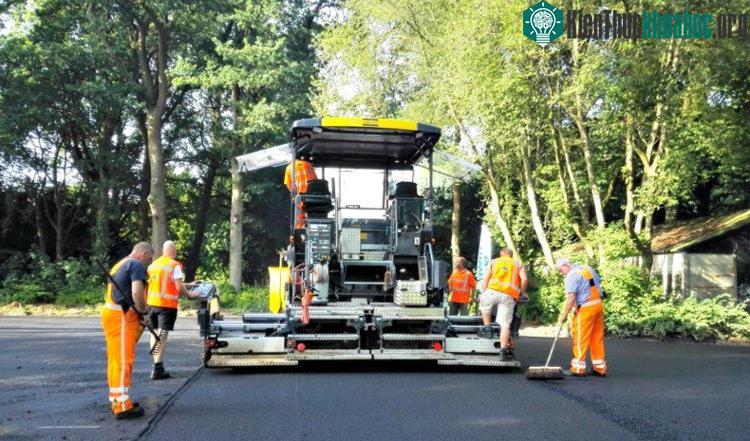 Giấy vệ sinh được làm từ gỗ hoặc giấy tái chế, do đó chất lượng của các sợi rất cao.