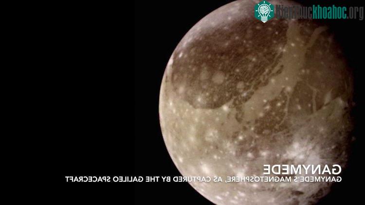 Có một vài tiếng thút thít từ mặt trăng lớn nhất của Sao Mộc là Ganymede.